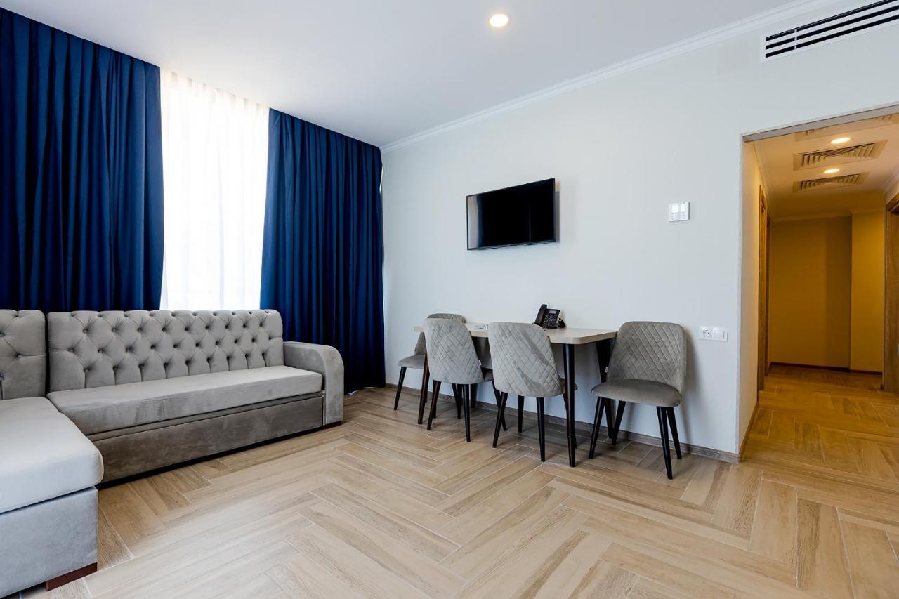 Panorama Kvariati Bagian luar foto