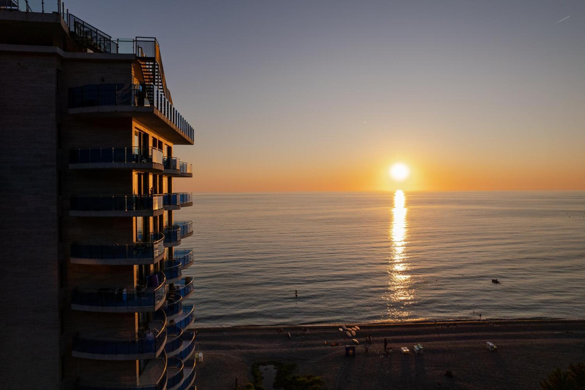 Panorama Kvariati Bagian luar foto