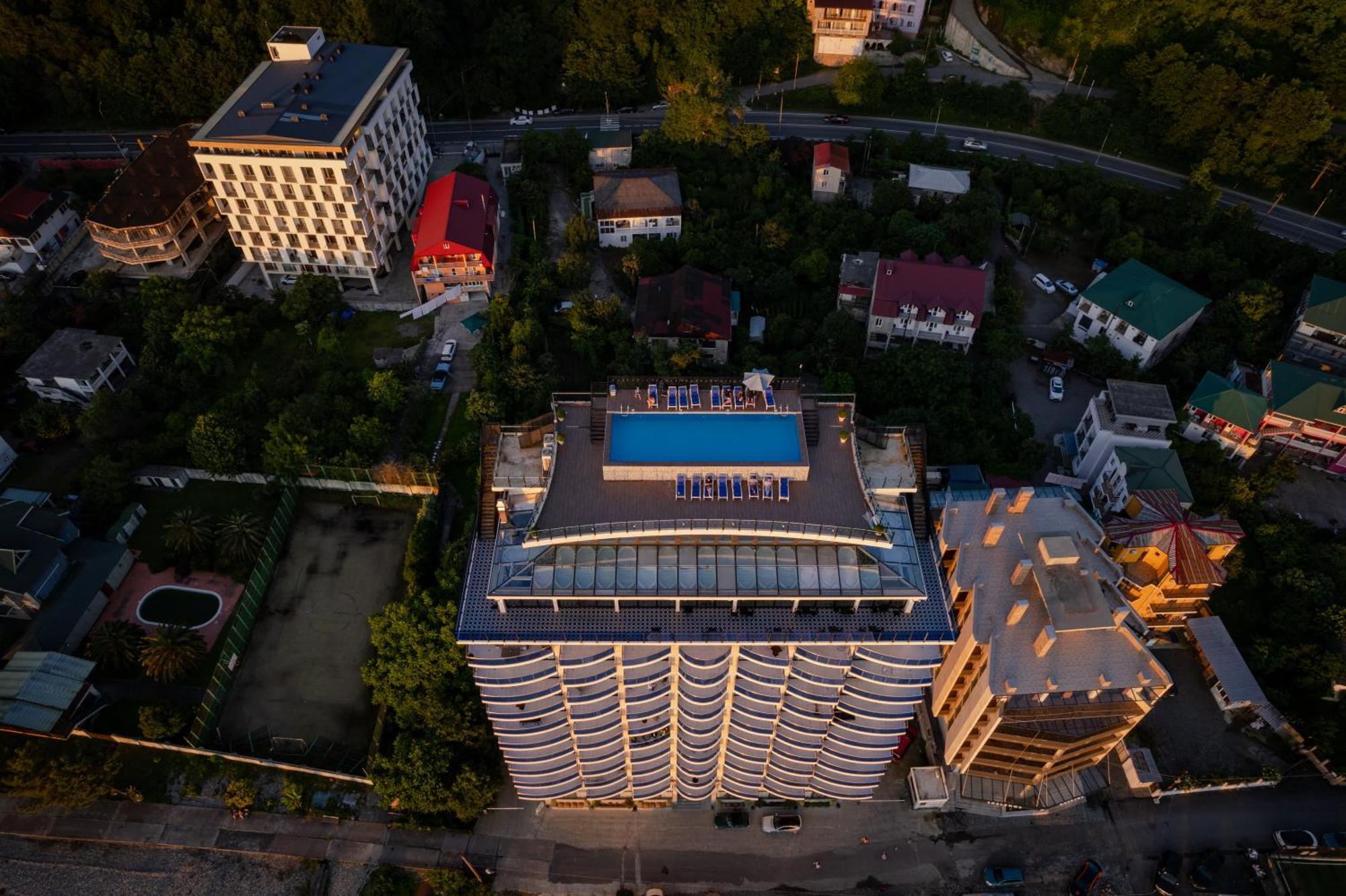 Panorama Kvariati Bagian luar foto
